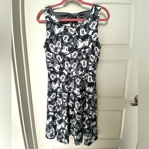 Disney Boutique grey black white Minnie Mickey heart print fit flare bow dress M